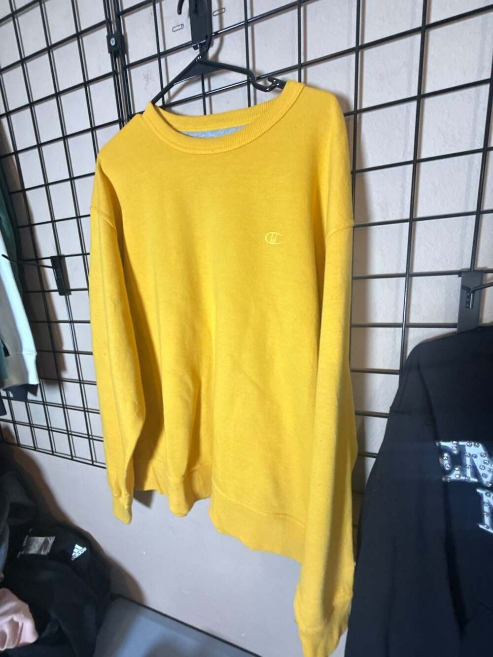 Champion Crewneck Sweatshirt Size L Yellow Authentic Athleticwear
